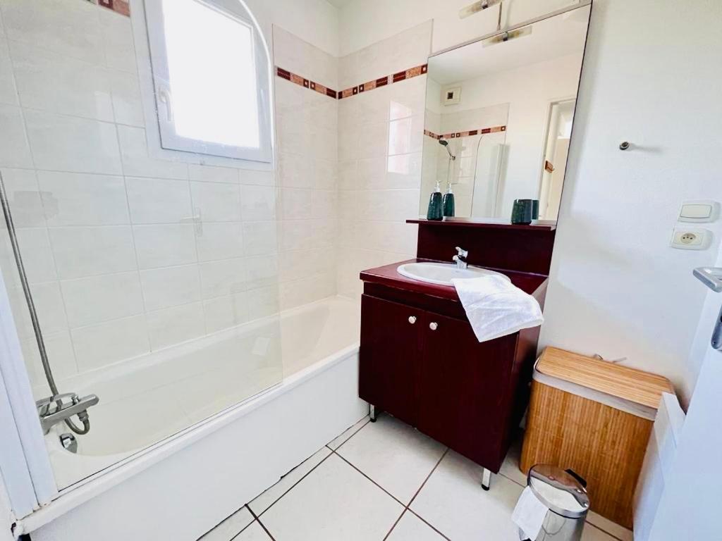 Maison Residence Odalys A Morgat En Bretagne Sur La Presqu'Ile De Crozon Situee A 800 M De La Mer Piscine Chauffee Travaux Piscine Debut Du 1 Er Juin Au 15 Juin 2025 מראה חיצוני תמונה